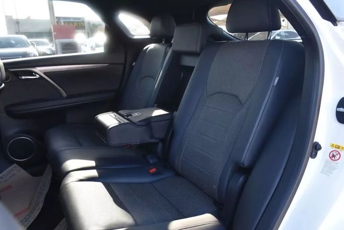 Used Lexus RX 350 IV Facelift, 3.5 l, 2020 in Sharjah by Alfaris Used Cars, White color. Other | AUTO.AE