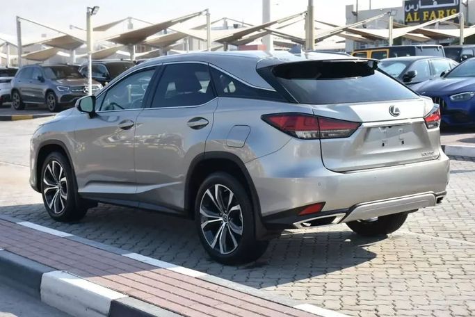 Подержанный Lexus RX 350 IV Рестайлинг, 3.5 л, 2020 в Шардже от Alfaris Used Cars Серебристый цвет. Other | AUTO.AE
