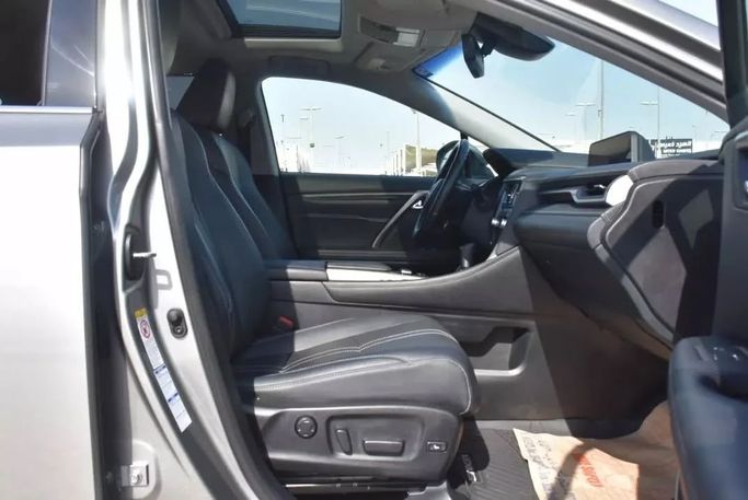 Used Lexus RX 350 IV Facelift, 3.5 l, 2019 in Sharjah by Alfaris Used Cars, Silver color. Other | AUTO.AE