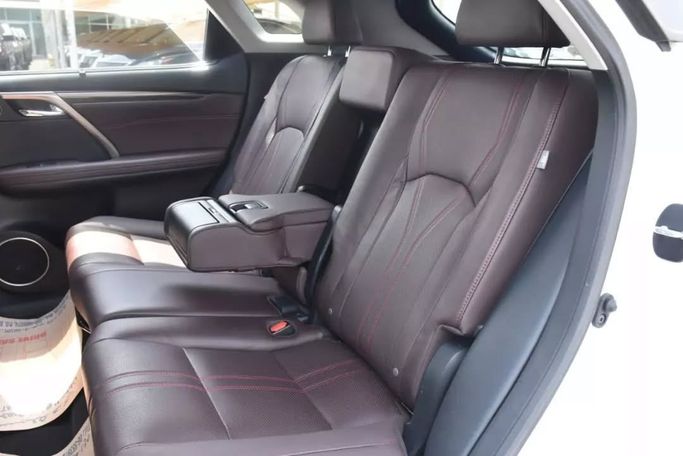 Подержанный Lexus RX 350 IV Рестайлинг, 3.5 л, 2020 в Шардже от Alfaris Used Cars Белый цвет. Other | AUTO.AE