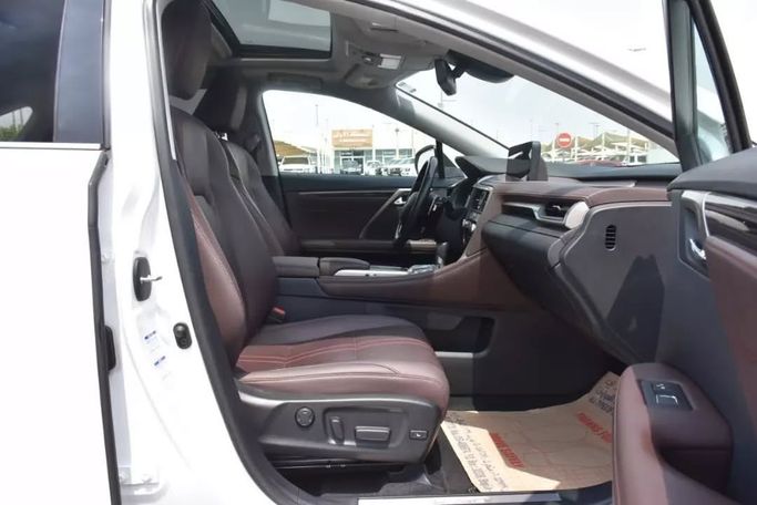 Подержанный Lexus RX 350 IV Рестайлинг, 3.5 л, 2020 в Шардже от Alfaris Used Cars Белый цвет. Other | AUTO.AE