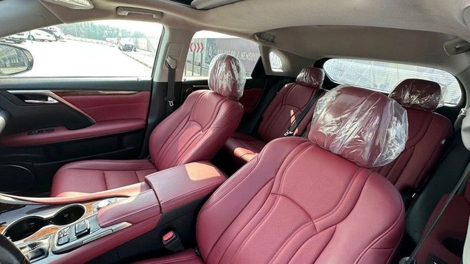 Used Lexus RX 350 IV, 3.5 l, 2016 in Sharjah by Halla Cars, White color. American Specs | AUTO.AE