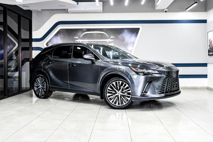 مستعملة Lexus RX 350h V, 2.5 l, 2024 في في الشارقة من Golden Desert Used Car، اللون رمادي.  | AUTO.AE | إعلان #263153