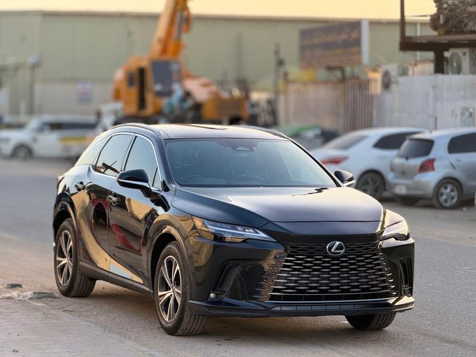 مستعملة Lexus RX 350h V, 2.5 l, 2023 في في الإمارات, الشارقة من Luluat Al Khan Used Auto spare Parts، اللون أسود. المواصفات الأسترالية | AUTO.AE | إعلان #274700