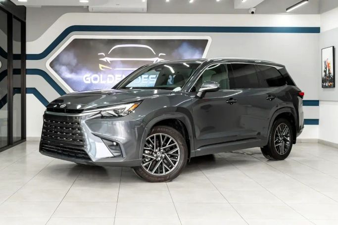 Подержанный Lexus TX 350, 2.4 л, 2024 в Шардже от Golden Desert Used Car Серый цвет.  | AUTO.AE | Объявление #263161