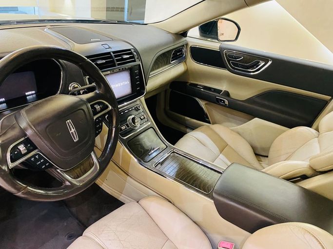 مستعملة Lincoln Continental X, 2.0 l, 2017 في في الشارقة من AlHamoor، اللون أسود. مواصفات الخليج | AUTO.AE | إعلان #261780