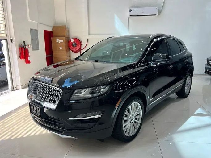 Подержанный Lincoln MKC I Рестайлинг, 2.0 л, 2019 в Шардже от Ryno Cars Черный цвет. GCC | AUTO.AE