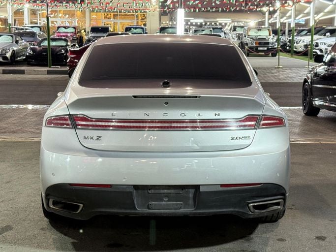 Used Lincoln MKZ II, 2.0 l, 2016 in Sharjah by Al Suraj Al Muneer Used Cars, Silver color. American Specs | AUTO.AE