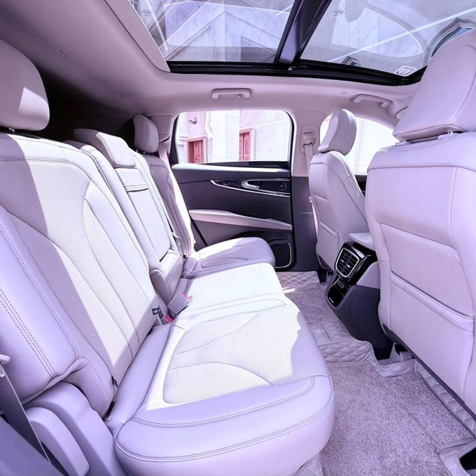 Used Lincoln Nautilus I, 2.0 l, 2023 in Sharjah by Sarmad Cars, White color. American Specs | AUTO.AE