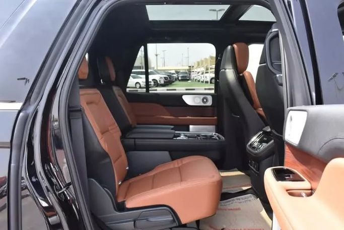 Used Lincoln Navigator IV, 3.5 l, 2021 in Sharjah by Alfaris Used Cars, Black color. Other | AUTO.AE