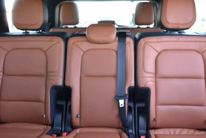 Подержанный Lincoln Navigator IV, 3.5 л, 2021 в Шардже от Alfaris Used Cars Черный цвет. Other | AUTO.AE