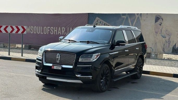 Used Lincoln Navigator IV, 3.5 l, 2018 in Sharjah by Halla Cars, Black color. American Specs | AUTO.AE