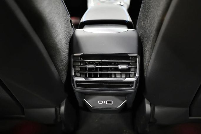 Новый Lynk & Co 01 I Рестайлинг, 1.5 л, 2024 в Шардже от Al Qassem Cars Trading Серый цвет. Other | AUTO.AE