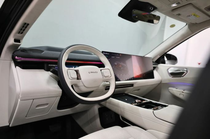 New Lynk & Co 900, 2.0 l, 2025 in Sharjah by Al Qassem Cars Trading, Black color. Other | AUTO.AE