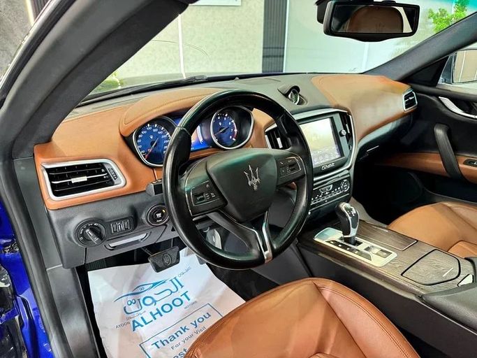 Подержанный Maserati Ghibli III, 3.0 л, 2015 в Шардже от Ayoon Alhoot Motors Синий цвет. GCC | AUTO.AE