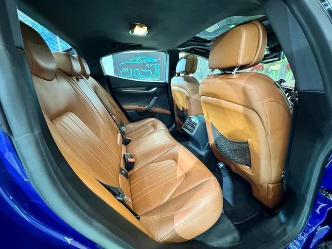 Подержанный Maserati Ghibli III, 3.0 л, 2015 в Шардже от Ayoon Alhoot Motors Синий цвет. GCC | AUTO.AE