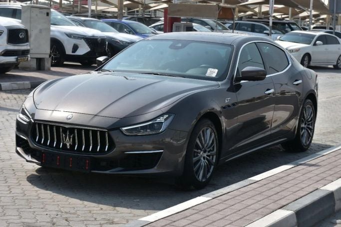 Новый Maserati Ghibli III Рестайлинг 2, 2.0 л, 2022 в Шардже от Alfaris Used Cars Черный цвет. Other | AUTO.AE