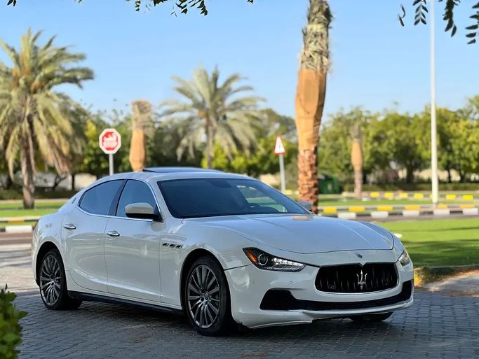 مستعملة Maserati Ghibli S ثالثاً فيس ليفت, 3.0 l, 2017 في في الإمارات, الشارقة من Al Sada used cars، اللون أبيض. المواصفات الأمريكية | AUTO.AE | إعلان #277178