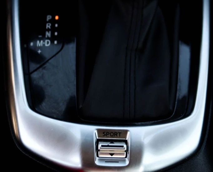 Подержанный Mazda 2 III (DJ) Рестайлинг, 1.5 л, 2020 в Шардже от Al Sayed Khamis Used Auto Trading Серебристый цвет. GCC | AUTO.AE