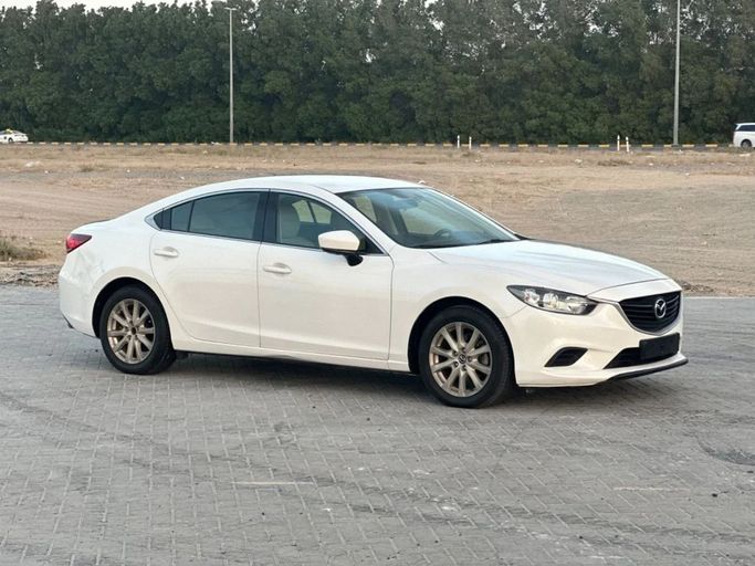 Подержанный Mazda 6 III (GJ) Рестайлинг, 2.5 л, 2017 в Шардже от Al Aayan Used Cars Белый цвет. GCC | AUTO.AE