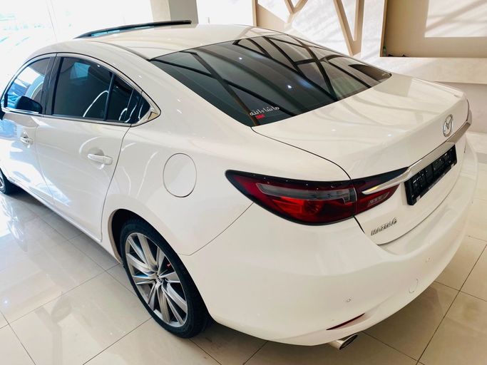 مستعملة Mazda 6 III (GJ) فيس ليفت 2, 2.5 l, 2021 في في الشارقة من AlHamoor، اللون أبيض. مواصفات الخليج | AUTO.AE | إعلان #261772
