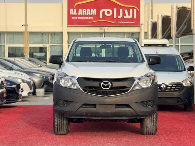 Подержанный Mazda BT-50 II Рестайлинг, 2.5 л, 2020 в Шардже от Al Aram Cars Белый цвет. GCC | AUTO.AE