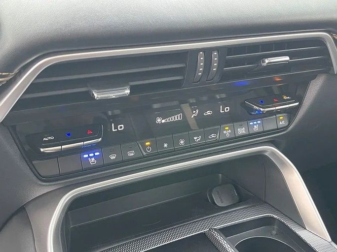 New Mazda CX-90, 3.3 l, 2025 in Sharjah by Darb Al Saada Used cars, White color. GCC Specs | AUTO.AE