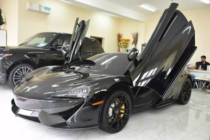 Used McLaren 570GT I, 3.8 l, 2017 in Sharjah by Alfaris Used Cars, Black color. Other | AUTO.AE