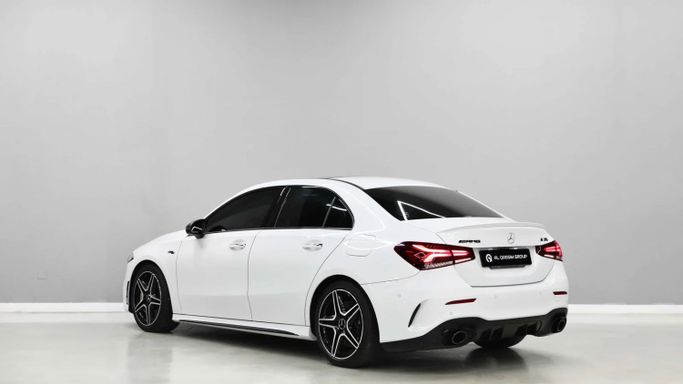 Подержанный Mercedes-Benz A-Class AMG 35 AMG II (W177), 2.0 л, 2022 в Шардже от Al Qassem Cars Trading Белый цвет. Корейская | AUTO.AE