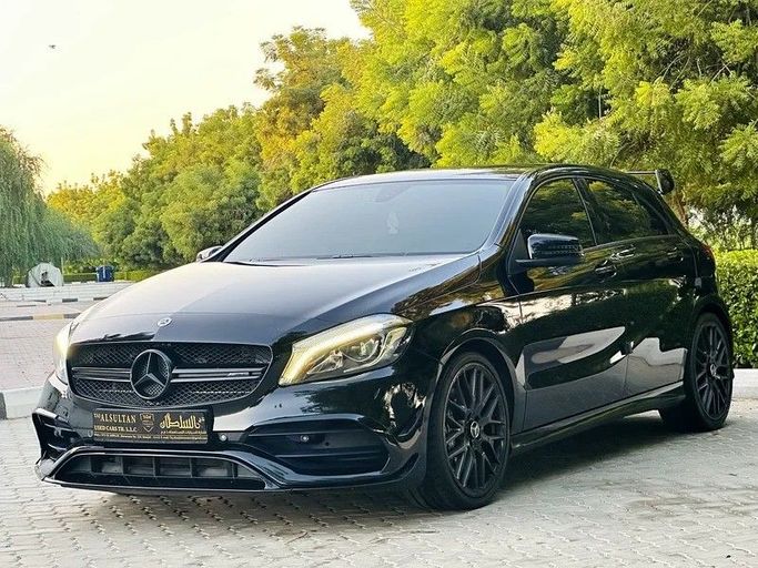 Подержанный Mercedes-Benz A-Class AMG 45 AMG I (W176) Рестайлинг, 2.0 л, 2018 в Шардже от Taj Al Sultan Used Cars Черный цвет. Японская | AUTO.AE