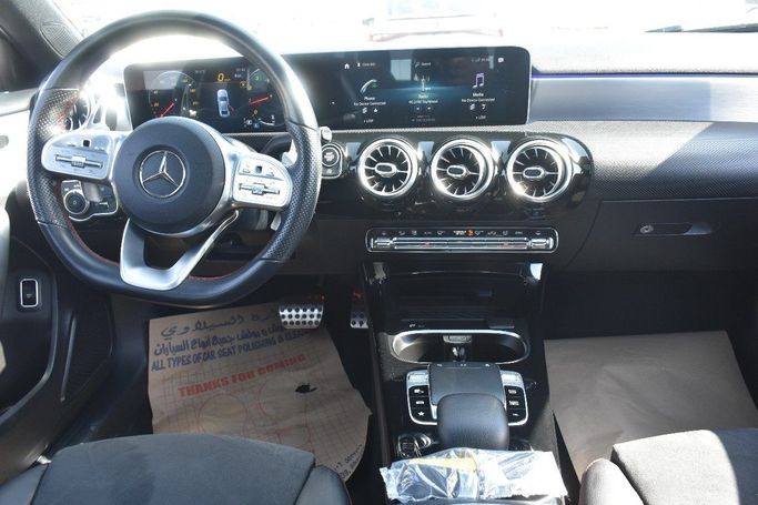 Подержанный Mercedes-Benz A-Class 220 IV (W177), 2.0 л, 2020 в Шардже от Alfaris Used Cars Серый цвет.  | AUTO.AE