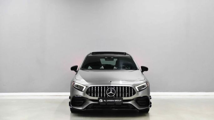 Подержанный Mercedes-Benz A-Class 250 IV (W177), 2.0 л, 2019 в Шардже от Al Qassem Cars Trading Золотистый цвет. Корейская | AUTO.AE