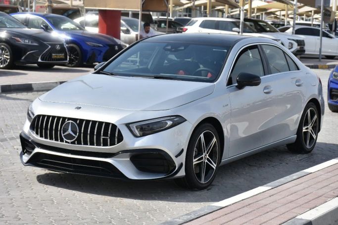 Подержанный Mercedes-Benz A-Class 220 IV (W177), 2.0 л, 2020 в Шардже от Alfaris Used Cars Серебристый цвет. Other | AUTO.AE