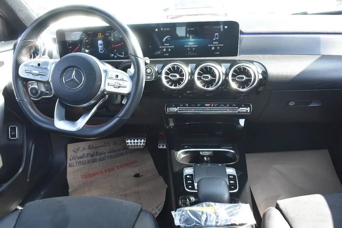 Подержанный Mercedes-Benz A-Class 220 IV (W177), 2.0 л, 2020 в Шардже от Alfaris Used Cars Серебристый цвет. Other | AUTO.AE