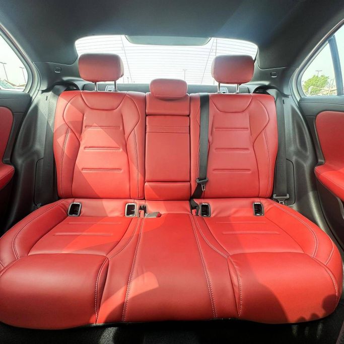 Подержанный Mercedes-Benz A-Class 220 IV (W177), 2.0 л, 2020 в Шардже от Alfaris Used Cars Белый цвет. Other | AUTO.AE