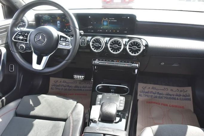 Подержанный Mercedes-Benz A-Class 220 IV (W177), 2.0 л, 2022 в Шардже от Alfaris Used Cars Белый цвет. Other | AUTO.AE