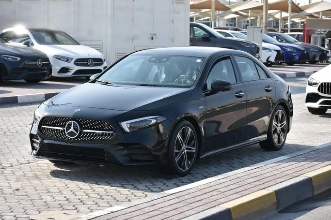 Подержанный Mercedes-Benz A-Class 220 IV (W177), 2.0 л, 2020 в Шардже от Alfaris Used Cars Черный цвет. Other | AUTO.AE