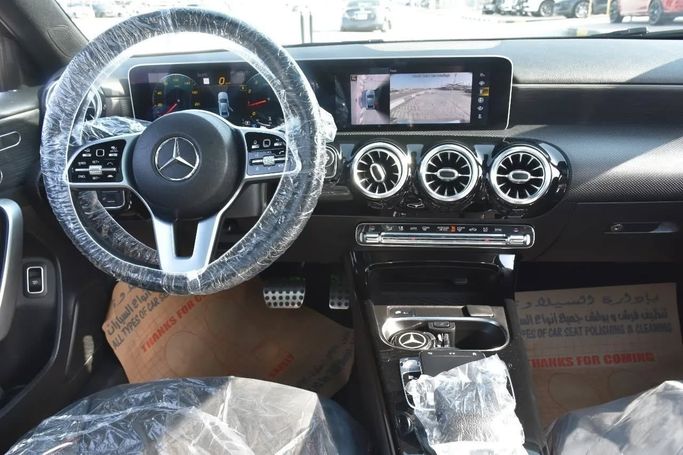 Подержанный Mercedes-Benz A-Class 220 IV (W177), 2.0 л, 2020 в Шардже от Alfaris Used Cars Черный цвет. Other | AUTO.AE
