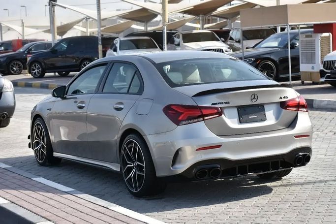 Подержанный Mercedes-Benz A-Class 220 IV (W177), 2.0 л, 2020 в Шардже от Alfaris Used Cars Серебристый цвет. Other | AUTO.AE