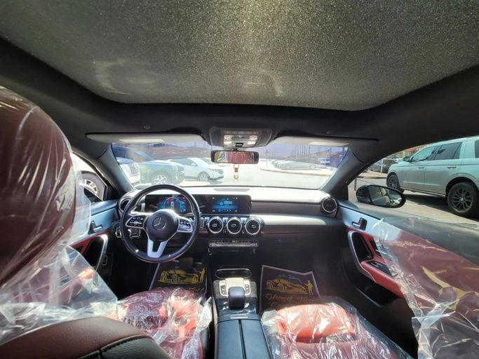 Подержанный Mercedes-Benz A-Class 220 IV (W177), 2.0 л, 2019 в Шардже от Tabarak Used Cars Черный цвет. Американская | AUTO.AE