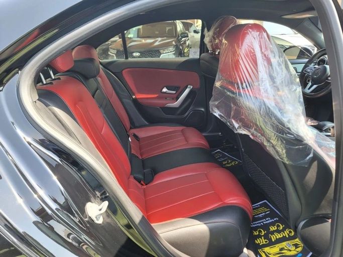 Подержанный Mercedes-Benz A-Class 220 IV (W177), 2.0 л, 2019 в Шардже от Tabarak Used Cars Черный цвет. Американская | AUTO.AE