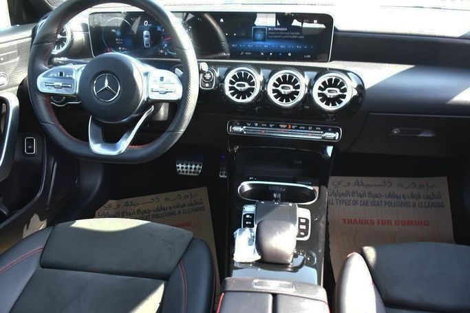 Подержанный Mercedes-Benz A-Class 220 IV (W177), 2.0 л, 2019 в Шардже от Alfaris Used Cars Белый цвет. Other | AUTO.AE