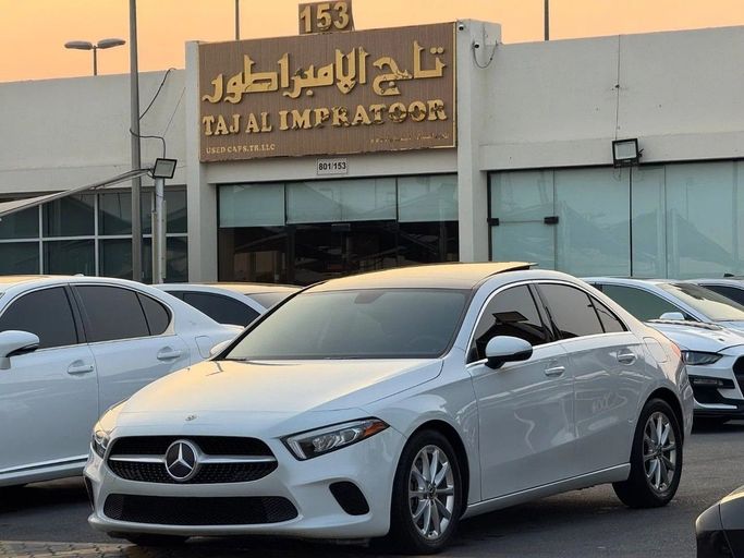 Подержанный Mercedes-Benz A-Class 220 IV (W177), 2.0 л, 2020 в Шардже от Titanium Used Cars Белый цвет. Американская | AUTO.AE