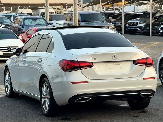 Подержанный Mercedes-Benz A-Class 220 IV (W177), 2.0 л, 2020 в Шардже от Taj Al Impratoor Used Cars Белый цвет. Американская | AUTO.AE