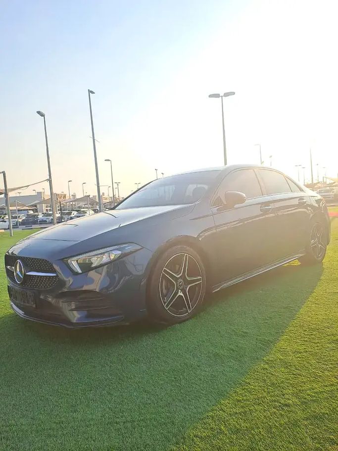 Подержанный Mercedes-Benz A-Class 200 IV (W177), 1.3 л, 2022 в ОАЭ, Шарджа от Imad Younis Almani used Cars Синий цвет. GCC | AUTO.AE | Объявление #277829