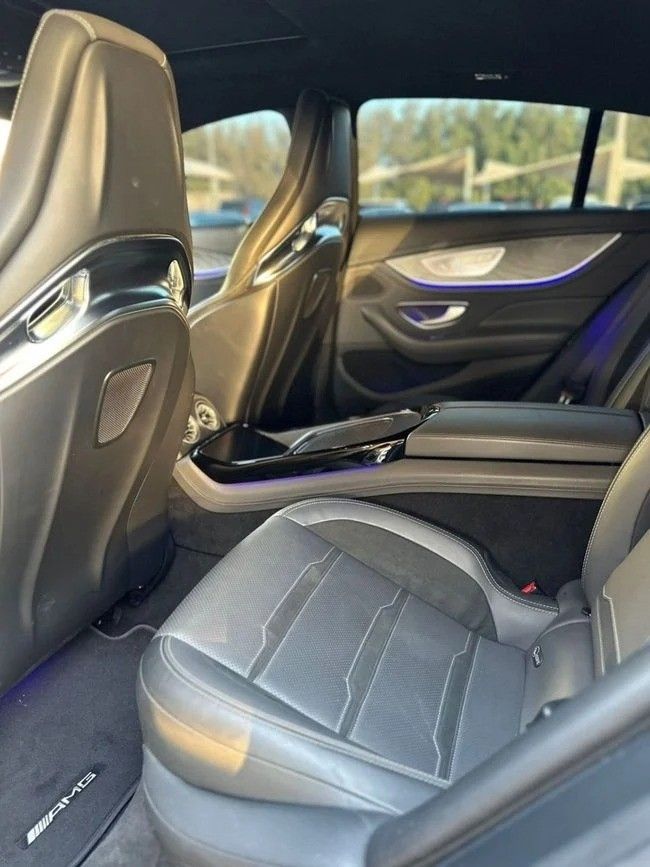 Подержанный Mercedes-Benz AMG GT 63 S I Рестайлинг, 4.0 л, 2019 в Шардже от Noor Al Seyoh Used Cars Серый цвет. Корейская | AUTO.AE