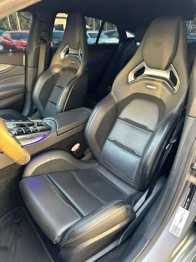 Подержанный Mercedes-Benz AMG GT 63 S I Рестайлинг, 4.0 л, 2019 в Шардже от Noor Al Seyoh Used Cars Серый цвет. Корейская | AUTO.AE