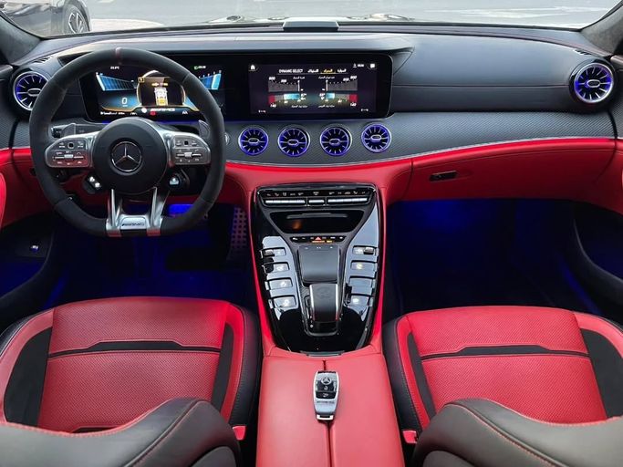 Подержанный Mercedes-Benz AMG GT 63 S E Performance I Рестайлинг, 4.0 л, 2021 в Шардже от Al Nukhba Al Malakyah Used Cars Черный цвет. Американская | AUTO.AE