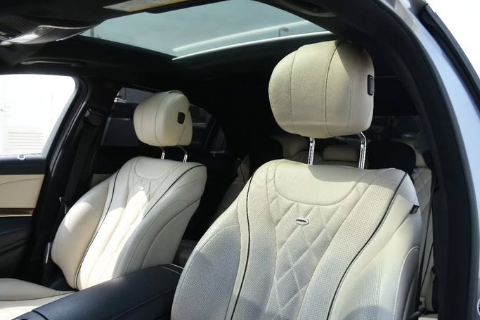 Подержанный Mercedes-Benz C-Class AMG 63 AMG S IV (W205), 4.0 л, 2015 в Шардже от Alfaris Used Cars Серый цвет.  | AUTO.AE