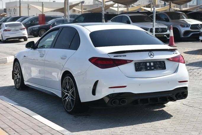 Подержанный Mercedes-Benz C-Class AMG 43 AMG V (W206), 2.0 л, 2023 в Шардже от Alfaris Used Cars Белый цвет. Other | AUTO.AE